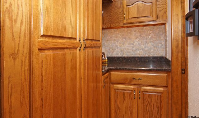 227 Private Rd 5885, Yantis, TX 75497