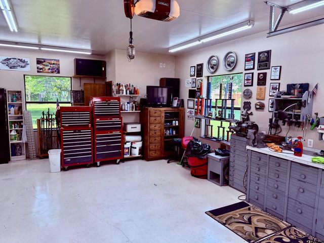 227 Private Rd 5885, Yantis, TX 75497