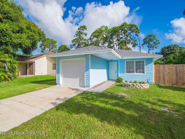 2946 1st Street SW, Vero Beach, FL 32968