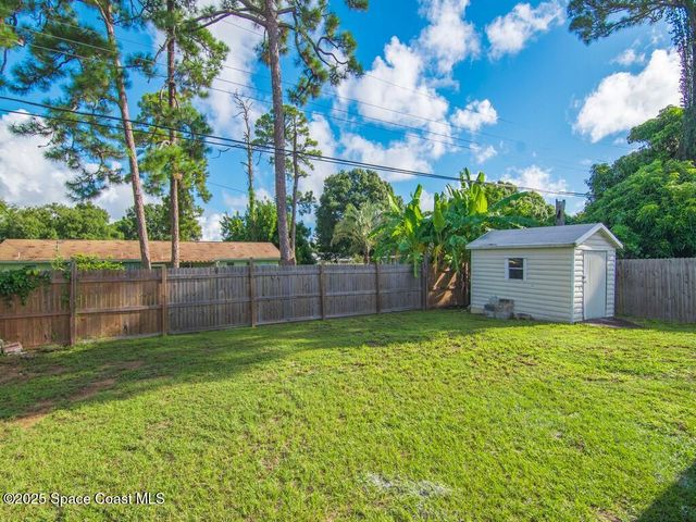 2946 1st Street SW, Vero Beach, FL 32968