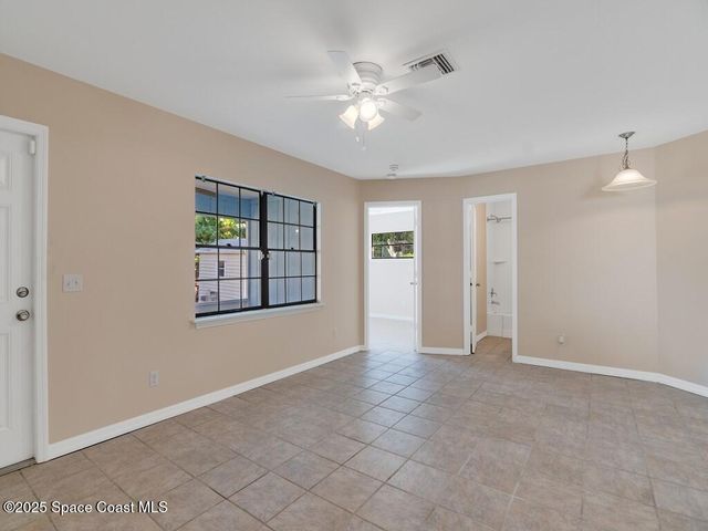 2946 1st Street SW, Vero Beach, FL 32968
