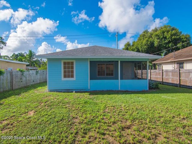 2946 1st Street SW, Vero Beach, FL 32968