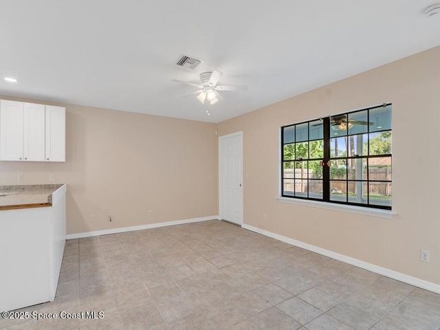 2946 1st Street SW, Vero Beach, FL 32968