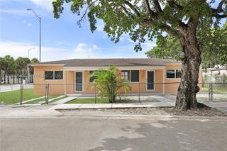 1202 NW 34th St 1202, Miami, FL 33142