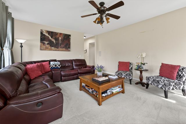 5701 CARIBOU Lane, Hoffman Estates, IL 60192