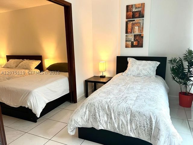 5401 Collins Ave 311, Miami Beach, FL 33140