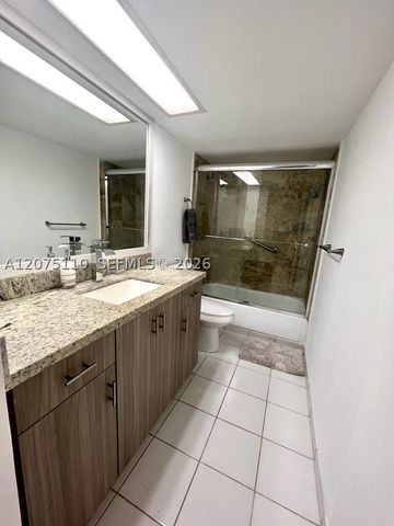 5401 Collins Ave 311, Miami Beach, FL 33140