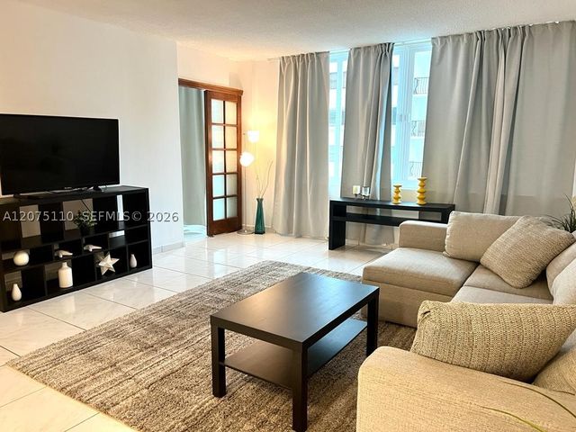 5401 Collins Ave 311, Miami Beach, FL 33140