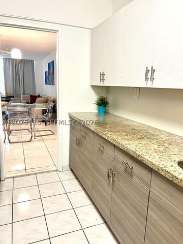 5401 Collins Ave 311, Miami Beach, FL 33140