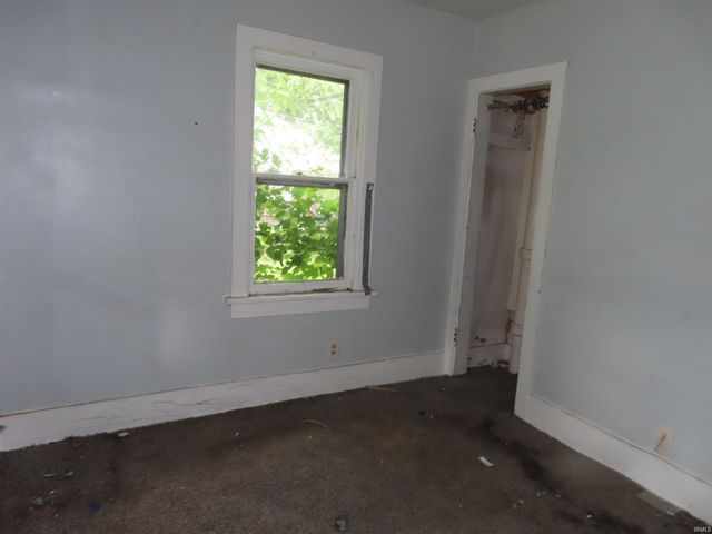 1624 E Fox Street, South Bend, IN 46613