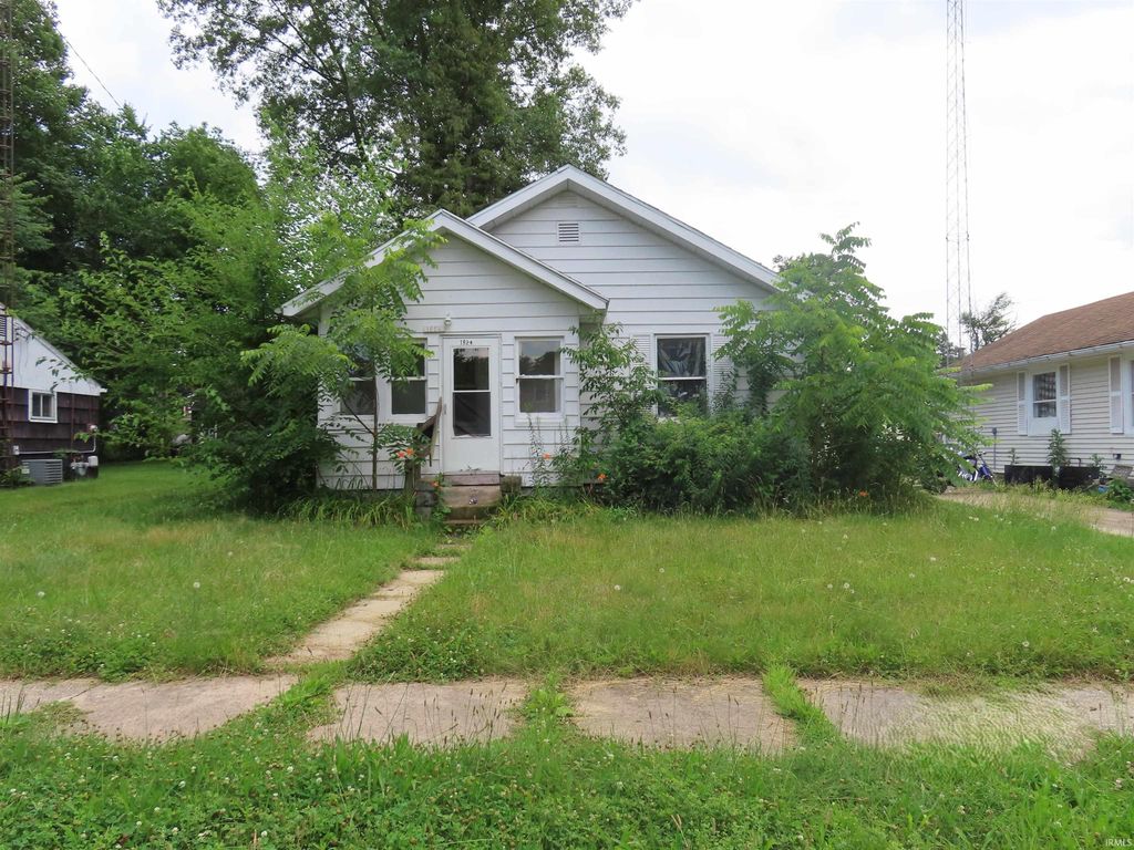 1624 E Fox Street, South Bend, IN 46613