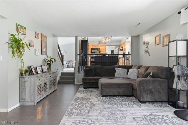 488 Woodlake Drive, Medina, OH 44256