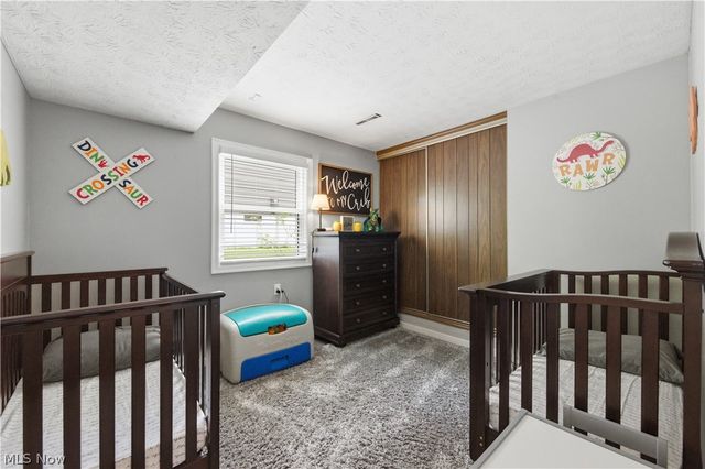 488 Woodlake Drive, Medina, OH 44256