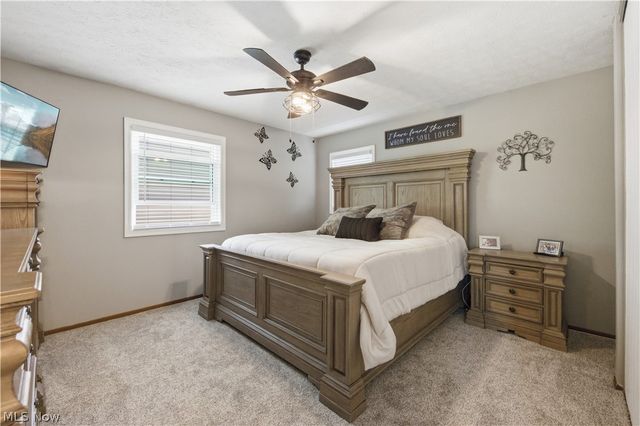 488 Woodlake Drive, Medina, OH 44256