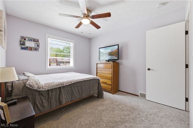 488 Woodlake Drive, Medina, OH 44256