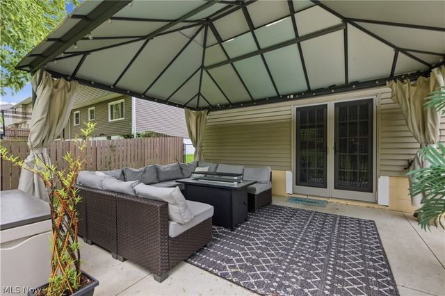 488 Woodlake Drive, Medina, OH 44256