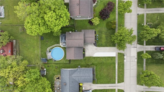 488 Woodlake Drive, Medina, OH 44256