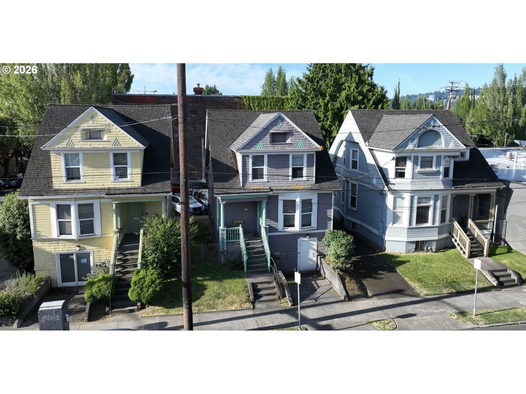 722 Ne COUCH St, Portland, OR 97232