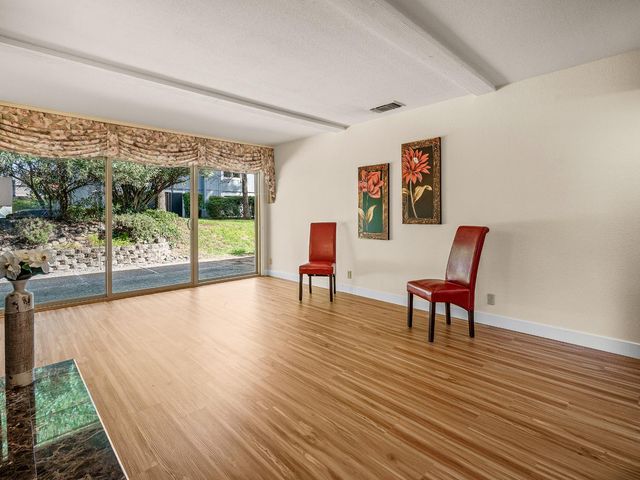 3293 Topaz Ln, Cameron Park, CA 95682