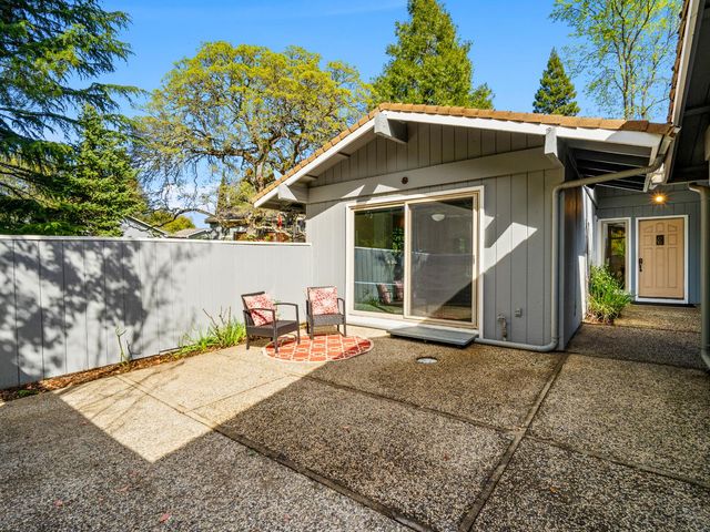 3293 Topaz Ln, Cameron Park, CA 95682