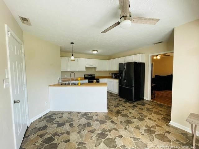 232 Sandy Bottom Lane, Raeford, NC 28376