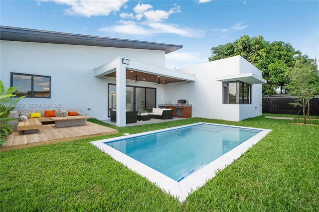 4321 SW 99th Ave, Miami, FL 33165
