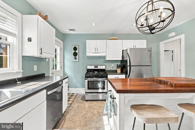 925 GILBERT RD, Cheltenham, PA 19012
