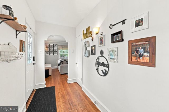 925 GILBERT RD, Cheltenham, PA 19012