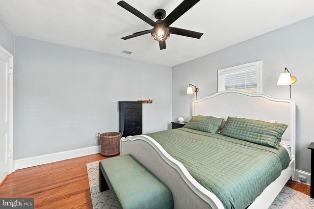 925 GILBERT RD, Cheltenham, PA 19012