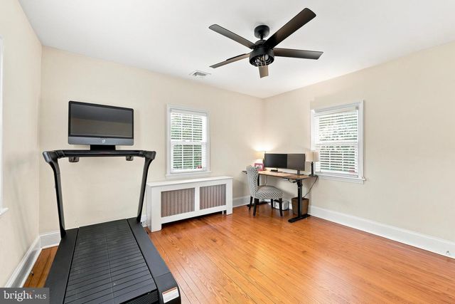 925 GILBERT RD, Cheltenham, PA 19012