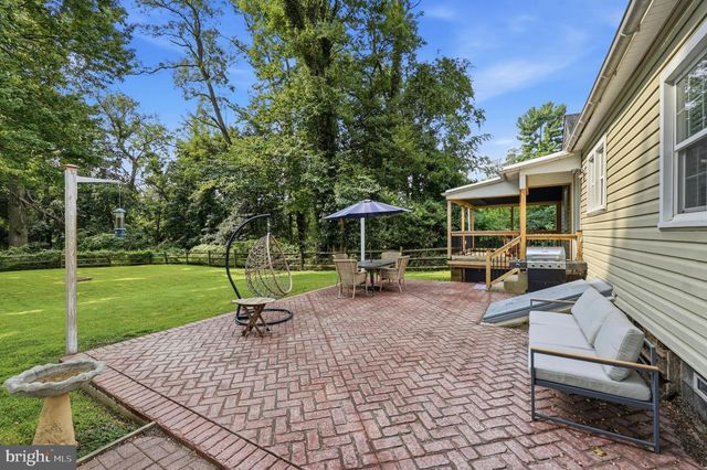 925 GILBERT RD, Cheltenham, PA 19012