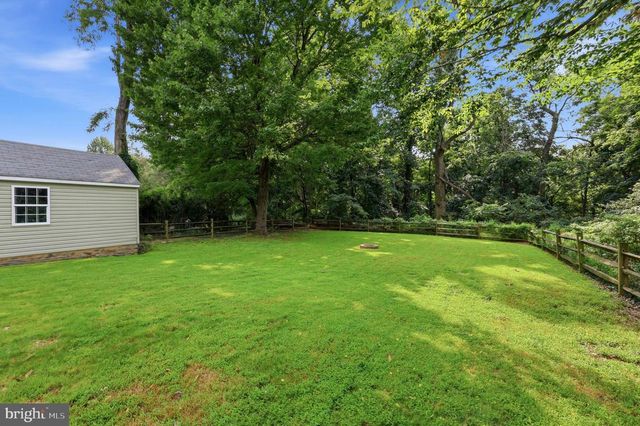 925 GILBERT RD, Cheltenham, PA 19012