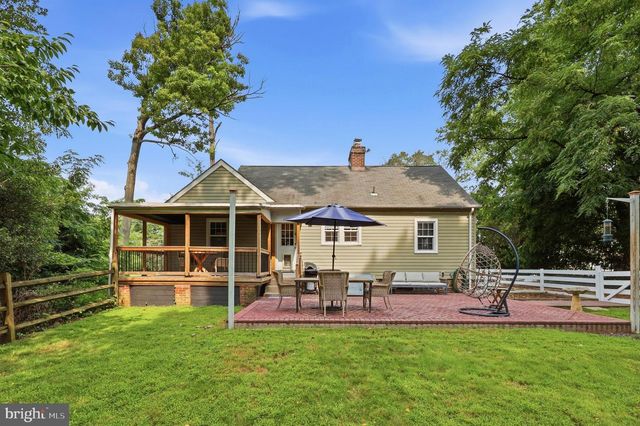 925 GILBERT RD, Cheltenham, PA 19012