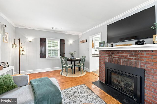 925 GILBERT RD, Cheltenham, PA 19012