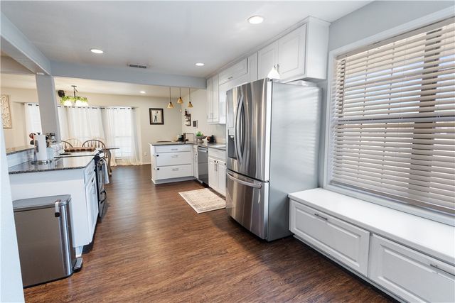 904 Lyndale St, Kingsville, TX 78363