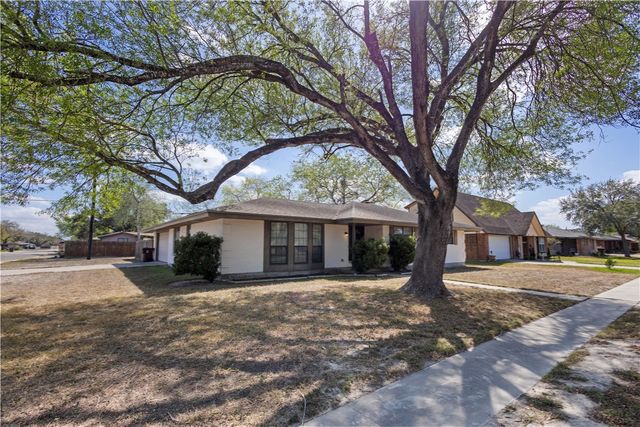 904 Lyndale St, Kingsville, TX 78363