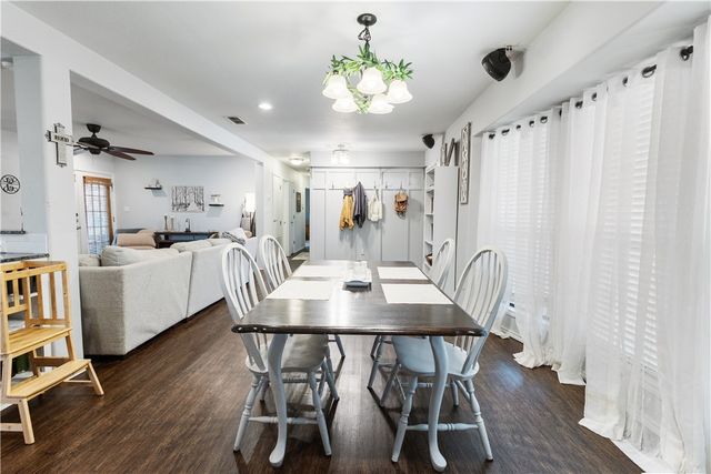 904 Lyndale St, Kingsville, TX 78363