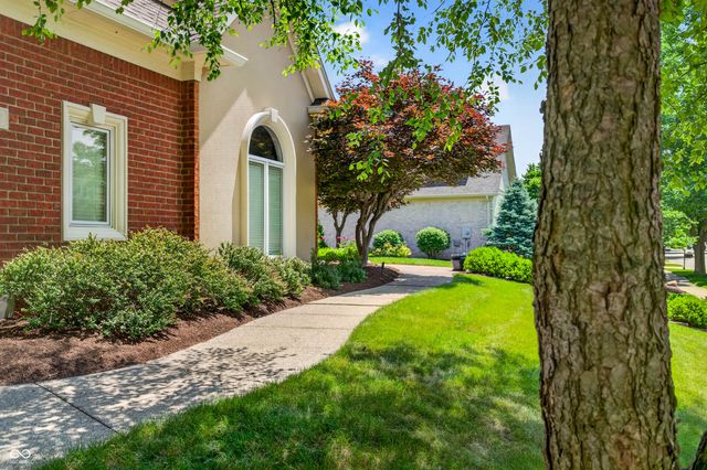 1981 Caledonian Court, Greenwood, IN 46143