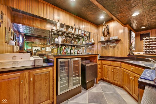 1981 Caledonian Court, Greenwood, IN 46143