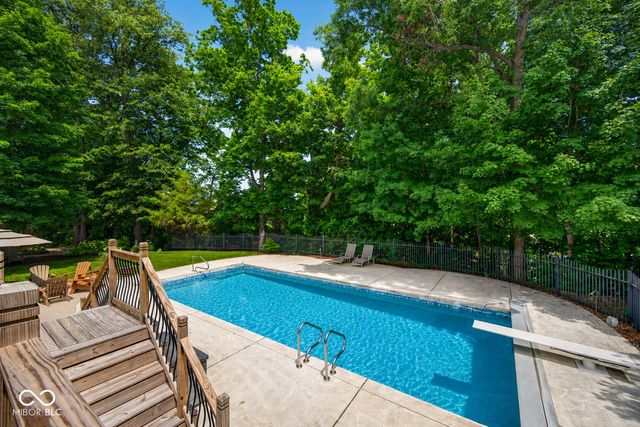 1981 Caledonian Court, Greenwood, IN 46143