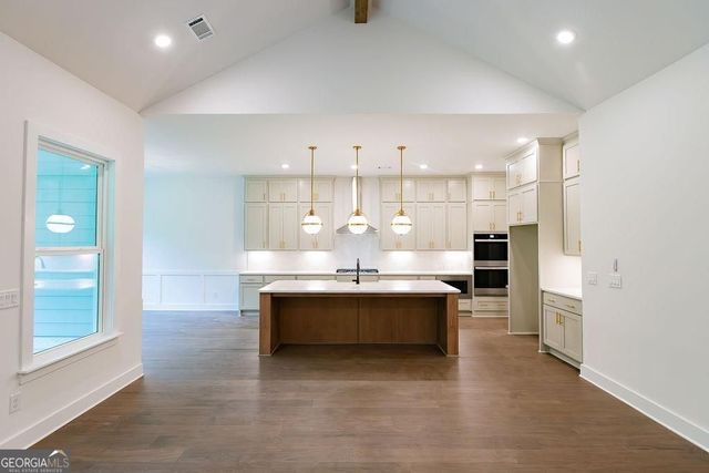 8310 Creekside Overlook Drive, Gainesville, GA 30506