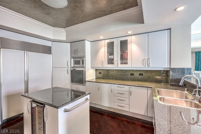 2747 Paradise Road 1601, Las Vegas, NV 89109