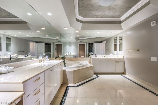 2747 Paradise Road 1601, Las Vegas, NV 89109