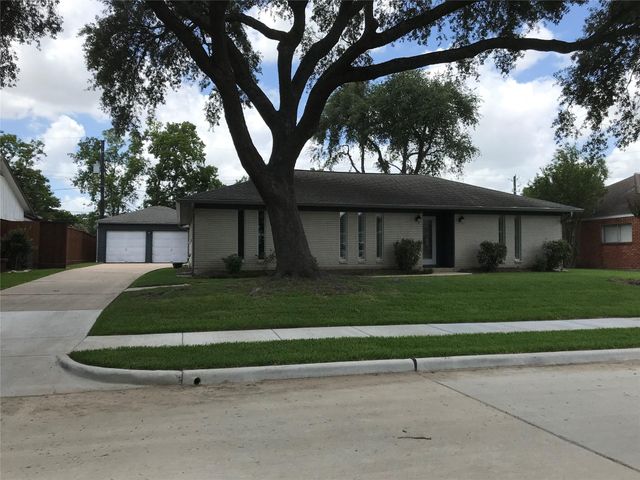 127 Parliament Drive, Houston, TX 77034