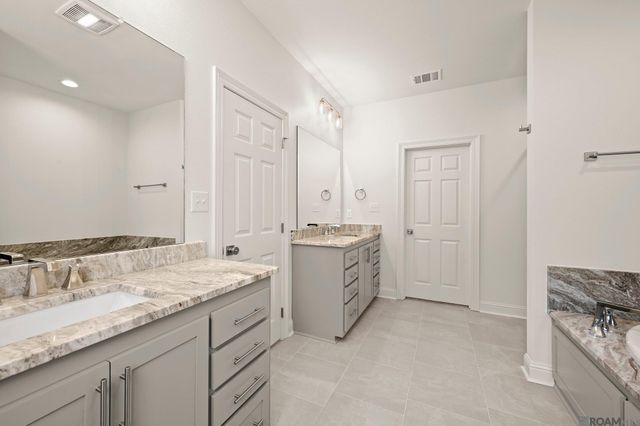 12103 Clare Ct, Geismar, LA 70734