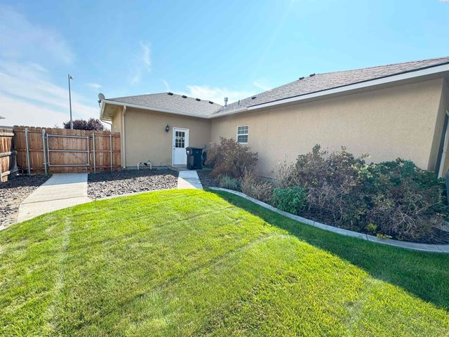 4808 Mariola Lane, Pasco, WA 99301