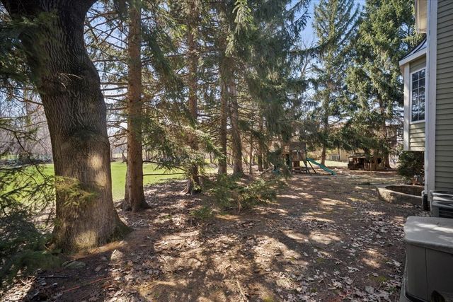 22W155 2nd Street, Glen Ellyn, IL 60137