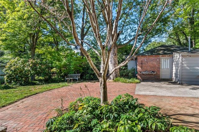 1612 Lynwood Avenue, Winston-salem, NC 27104