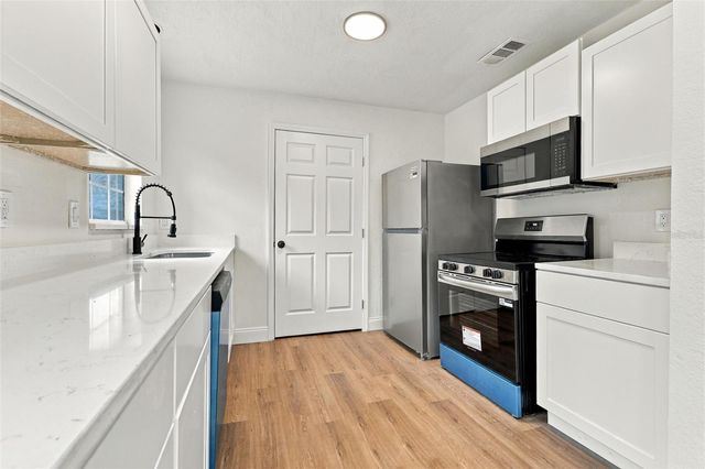 3411 SLEEPY HILL ROAD, Lakeland, FL 33810