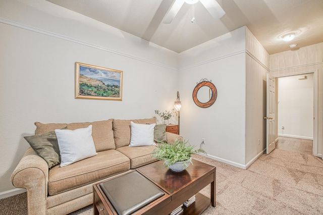 2741 Buckingham Avenue, Clovis, CA 93611